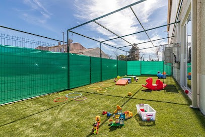 Les Petits Chaperons Rouges, Crèche à Mouriès