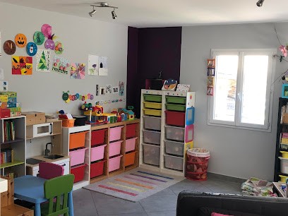 Claire Lombard, Assistante Maternelle à La Chapelle-de-la-Tour