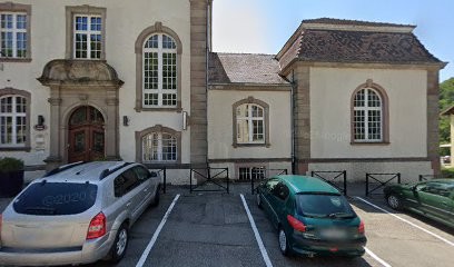 Arsenic Et Multifugues, Crèche à Ferrette