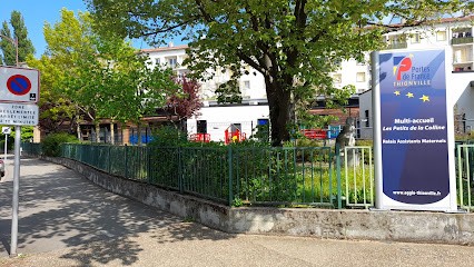 Multi Home Les Petits De La Colline Croix-Rouge French, Crèche à Thionville