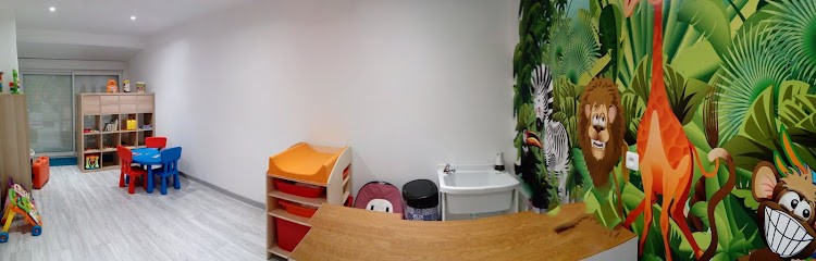 Childminder - Nounou Loron Valérie, Assistante Maternelle à Belleville