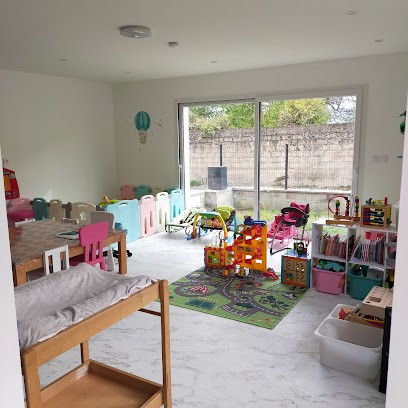 Mam La Tribu Des Doudous, Service de Garde d'Enfants à Domicile à Domessin