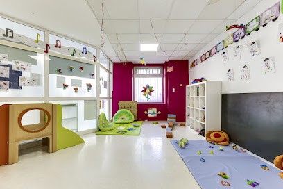 Les Petits Chaperons Rouges, Crèche à Marseille 01