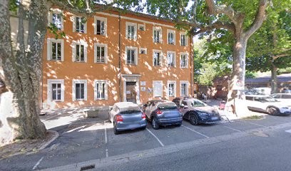 Crèche Le Petit Calin, Crèche à Salernes