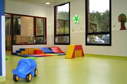 Les Petits Chaperons Rouges, Crèche à Massy