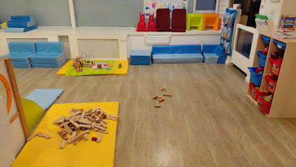 Les Petits Chaperons Rouges, Crèche à Paris 18