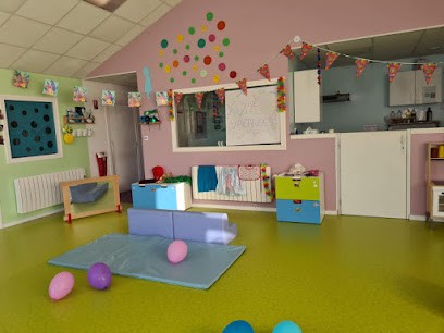 Micro Crèche La Magie Des Chérubins, Crèche à Marly