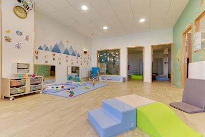 Plume Crèche Maisons-Alfort - Crèche Bilingue, Crèche à Maisons-Alfort