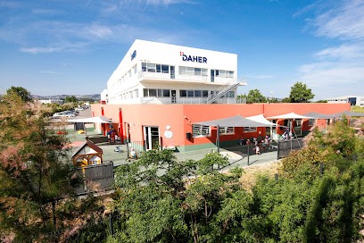 Crèche Les Petits Pilotes - Nurseries Of Sud - Marignane, Crèche à Marignane