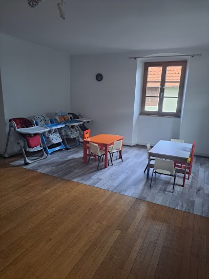 Garde D'enfant - Les Papooses Mam, Crèche à Dossenheim-sur-Zinsel