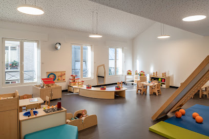 Multi Accueil L'ombelle - Fondation Œuvre De La Croix Saint-Simon, Crèche à Paris 17
