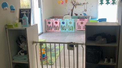 Box A Malice, Service de Garde d'Enfants à Domicile à Feneu