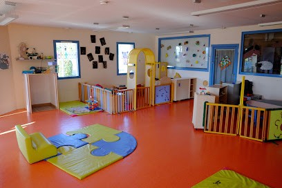 Cape Youth, Crèche à Vayrac