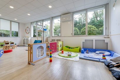 Plume Crèche Saint-Cloud - Crèche Bilingue, Crèche à Saint-Cloud