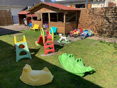 Mam Hut Des Pitchounes, Service de Garde d'Enfants à Domicile à Sotteville-lès-Rouen