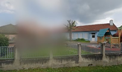 Ainsi font font font, Crèche à Uffheim