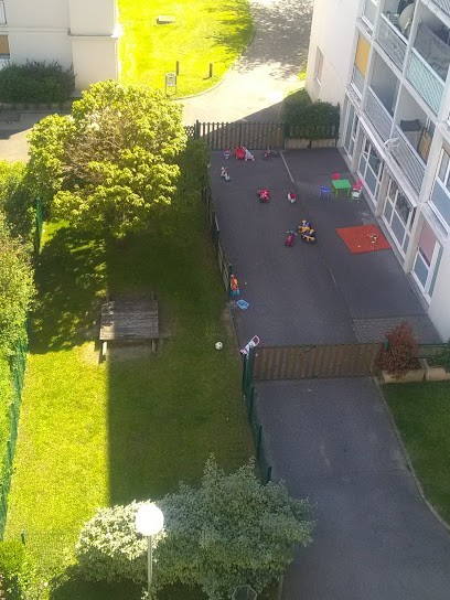 Crèche et Halte-garderie de la Croix Maurin, Crèche à Voiron