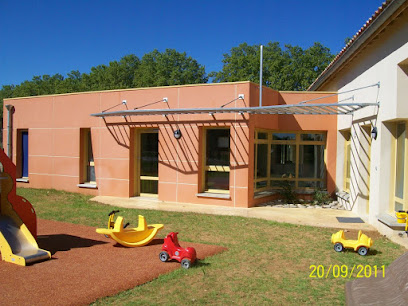 Crèche Les Magnanarelles Brue-Auriac, Crèche à Brue-Auriac