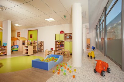 Crèche Mirabelle - La Maison Bleue, Crèche à Ivry-sur-Seine