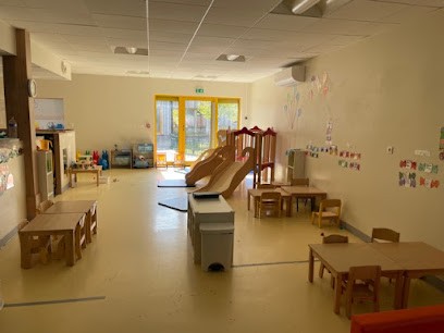 Crèche Moulin De Beauty La Maison Bleue, Crèche à Nogent-sur-Marne