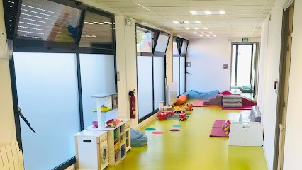 Micro Crèche Rigolo Comme La Vie, Crèche à Hem