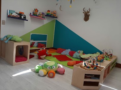 Les Maïnats, Assistante Maternelle à Tarbes