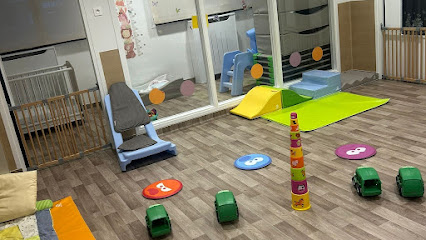 Les Petits Chaperons Rouges, Crèche à Boulogne-Billancourt