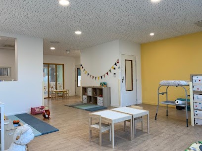 Micro Crèche Le Chapiteau Des Minots, Crèche à Marseille 09