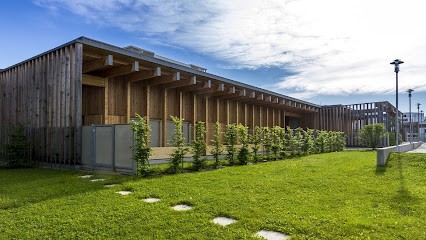 Colin Maillard, Crèche à Saint-Genis-Pouilly