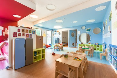 Les Petits Chaperons Rouges, Crèche à Romainville